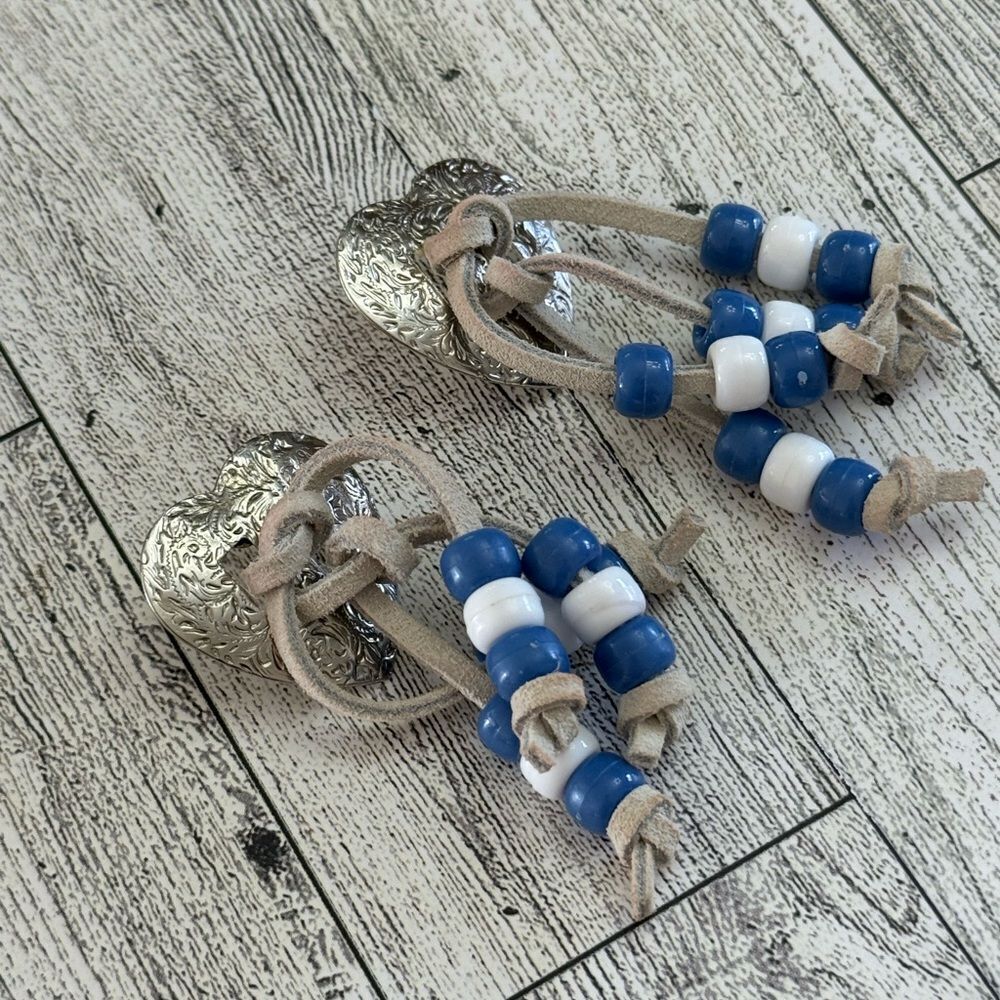 Western Style Handmade Earring Set - Picture 2 of 4